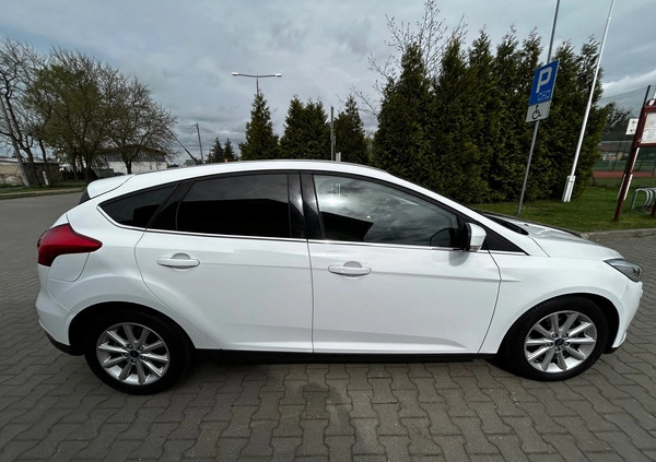 Ford Focus cena 39900 przebieg: 129000, rok produkcji 2016 z Toruń małe 191